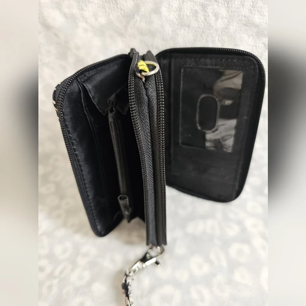 🦋Vera Bradley Crossbody/Wristlet, Convertible - Picture 3 of 11